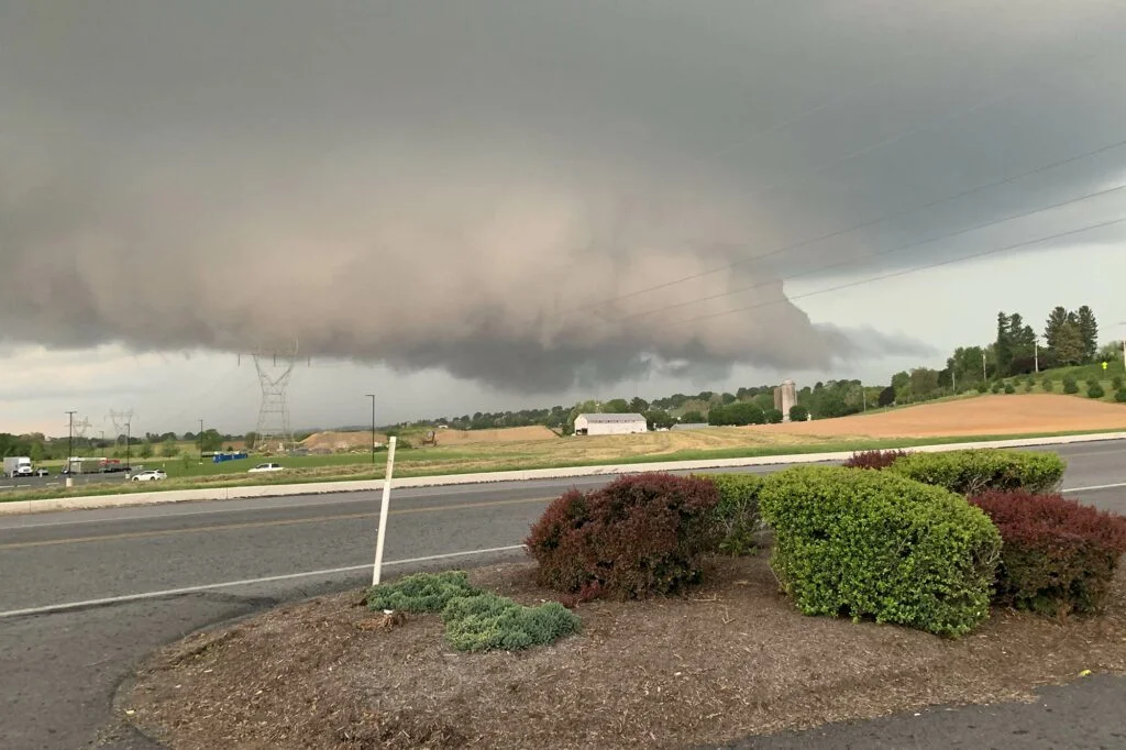 Tornadovarning - Shelf Cloud i Lititz, PA 2019