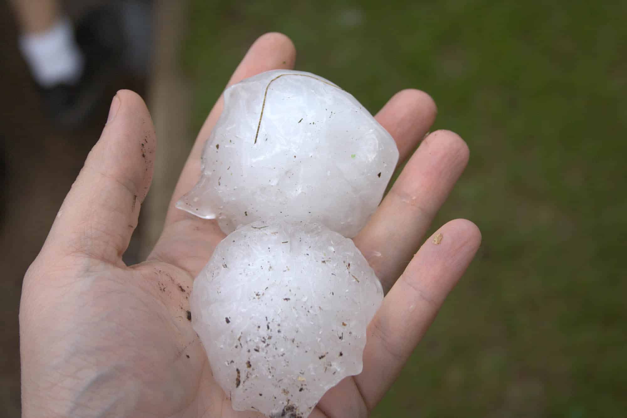 how hail forms